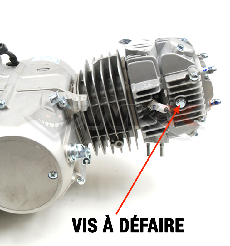 Culasse d'un moteur pour réglage soupape dirt bike